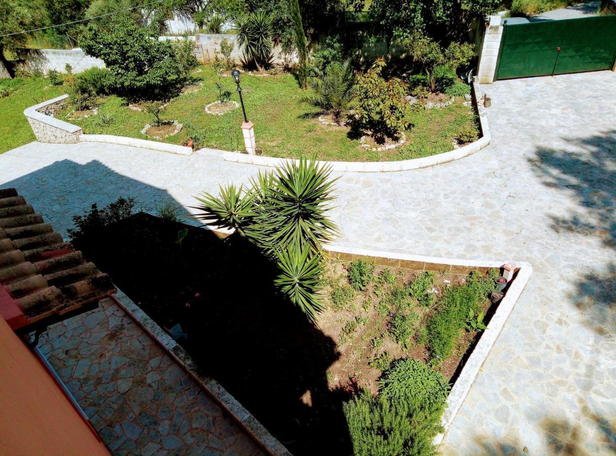 Villa Silvia Ágios Matthaíos Dış mekan fotoğraf