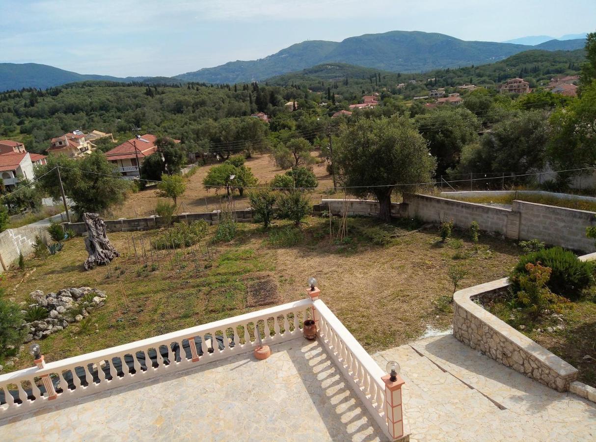 Villa Silvia Ágios Matthaíos Dış mekan fotoğraf